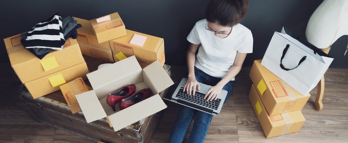 blogTitle-Online-Shopping-Laptop-Kartons