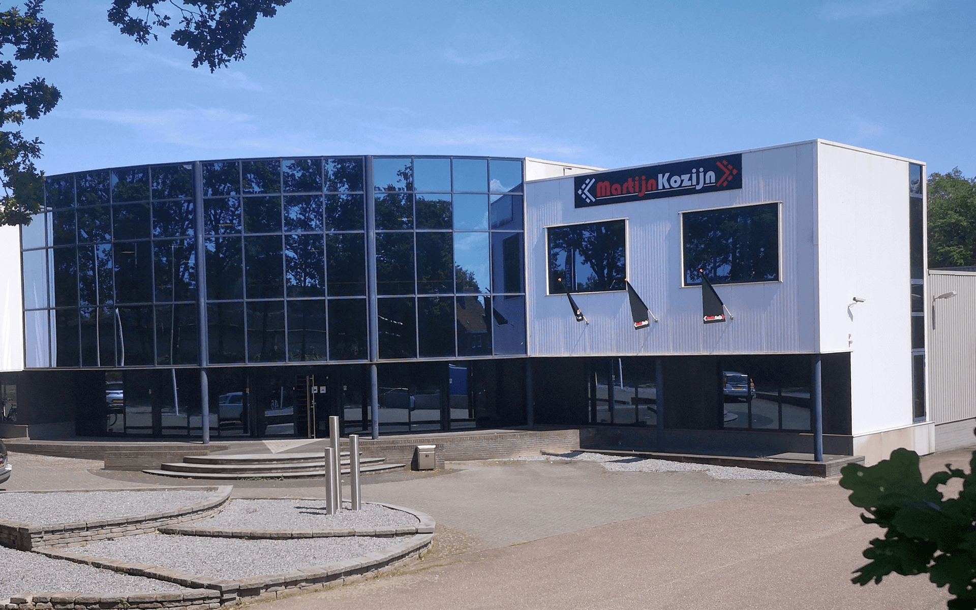 bg-MartijnKozijn-v2-1v-w1920h1200