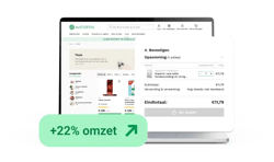 Checkoutpagina van Naturitas op een laptop, met winkelmandoverzicht, productdetails, prijs en bestelknop. Rechts een samenvatting van de bestelling en totaalbedrag, met visuele highlight '+22% omzet' die conversieverbetering benadrukt.