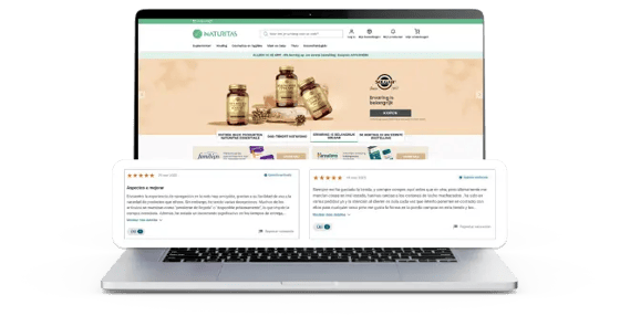 Beoordelingen op de website van Naturitas, weergegeven op een laptop. De homepage toont productaanbod en klantreviews met sterrenbeoordelingen en teksten, wat betrouwbaarheid en klantervaringen van de online natuurwinkel benadrukt.