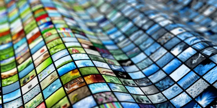 Reusachtige multimedia video- en beeldwand