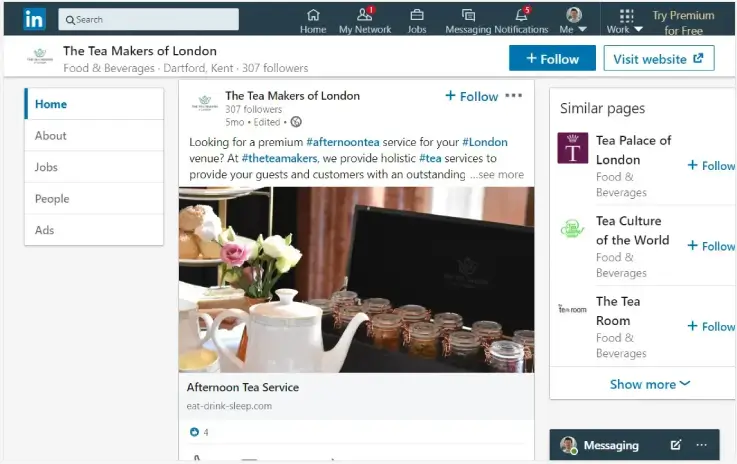 Screenshot van een LinkedIn-bedrijfspagina van The Tea Makers of London. Post promoot een afternoon tea service met hashtags zoals #afternoontea, #London en #tea, en toont een afbeelding van theeservies en glazen potten.