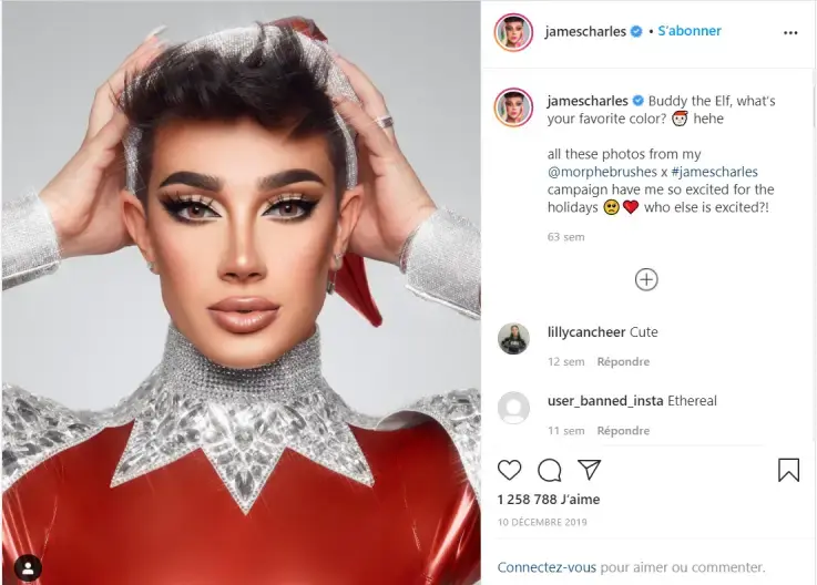 Gesponsorde Instagram‑post met influencer James Charles in een opvallende rood‑zilveren outfit tegen een neutrale achtergrond. Screenshot toont campagne‑tekst, merkvermelding en hoog aantal likes, als voorbeeld van influencer marketing en Media Impact Value.