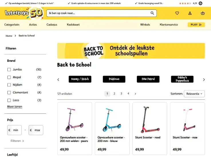 Screenshot van Intertoys Back to School pagina met overzicht van schoolartikelen. Zichtbaar zijn filters, merken en producttegels met kindersteps in verschillende kleuren en prijzen, plus banner 'Ontdek de leukste schoolspullen'.